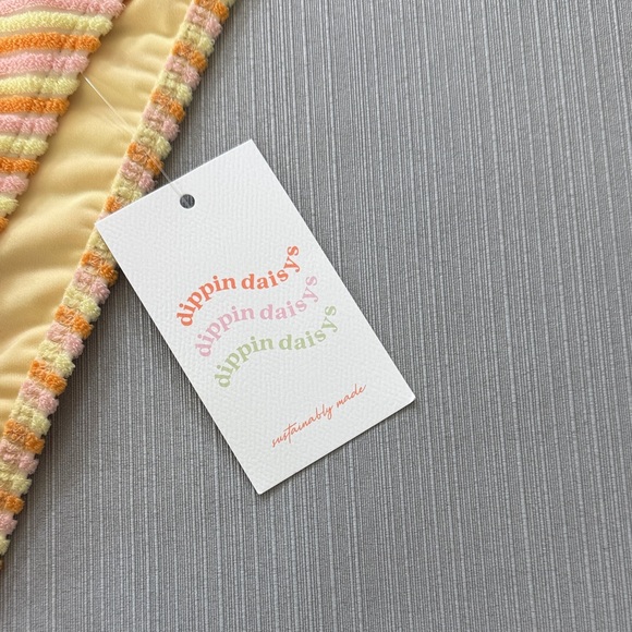 Dippin Daisys Striped Yellow and White Bandeau Bikini Size Med NWT - Picture 8 of 9